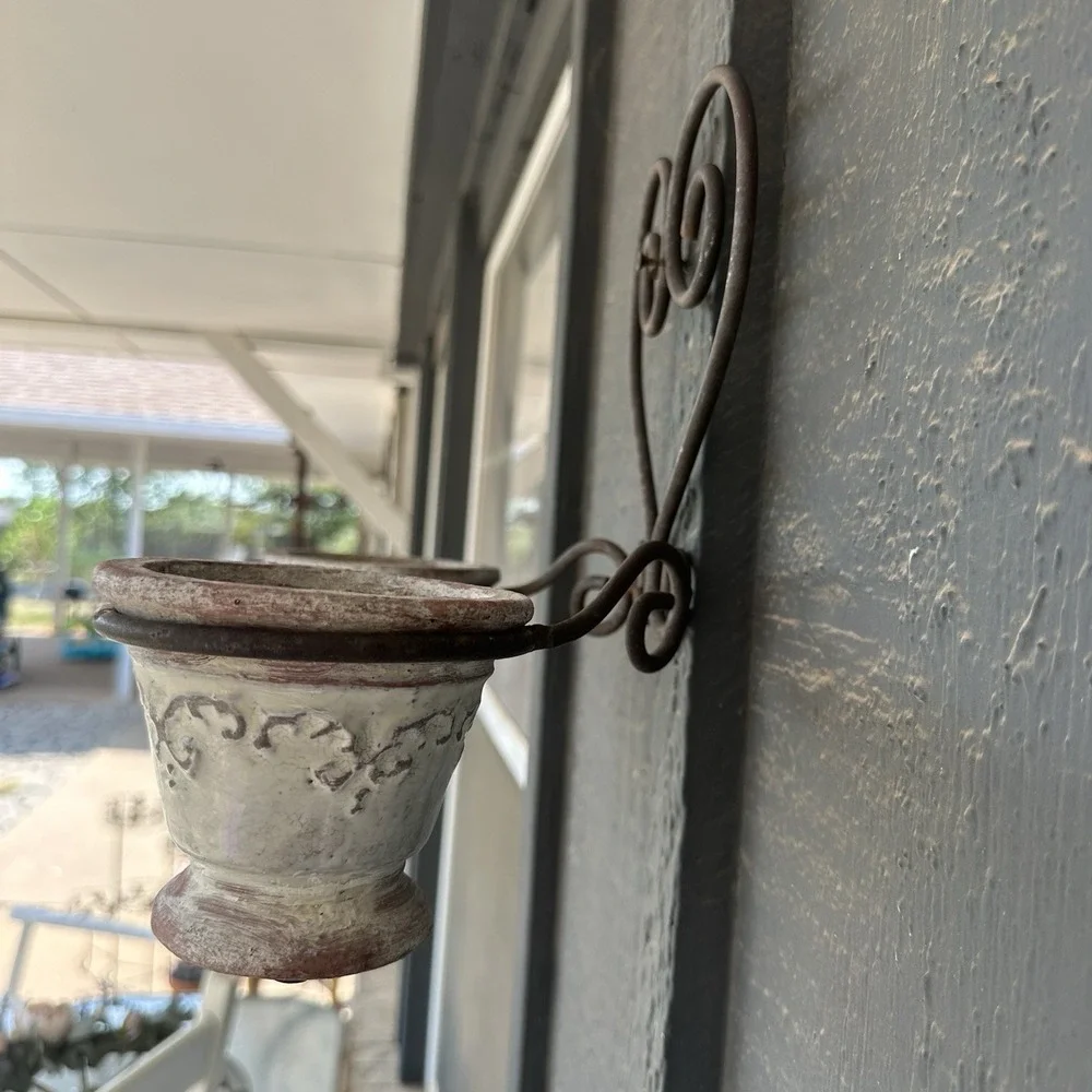 Vintage Iron Double Plant Wall Holder Flower Pot Planter Rustic Heart Scroll